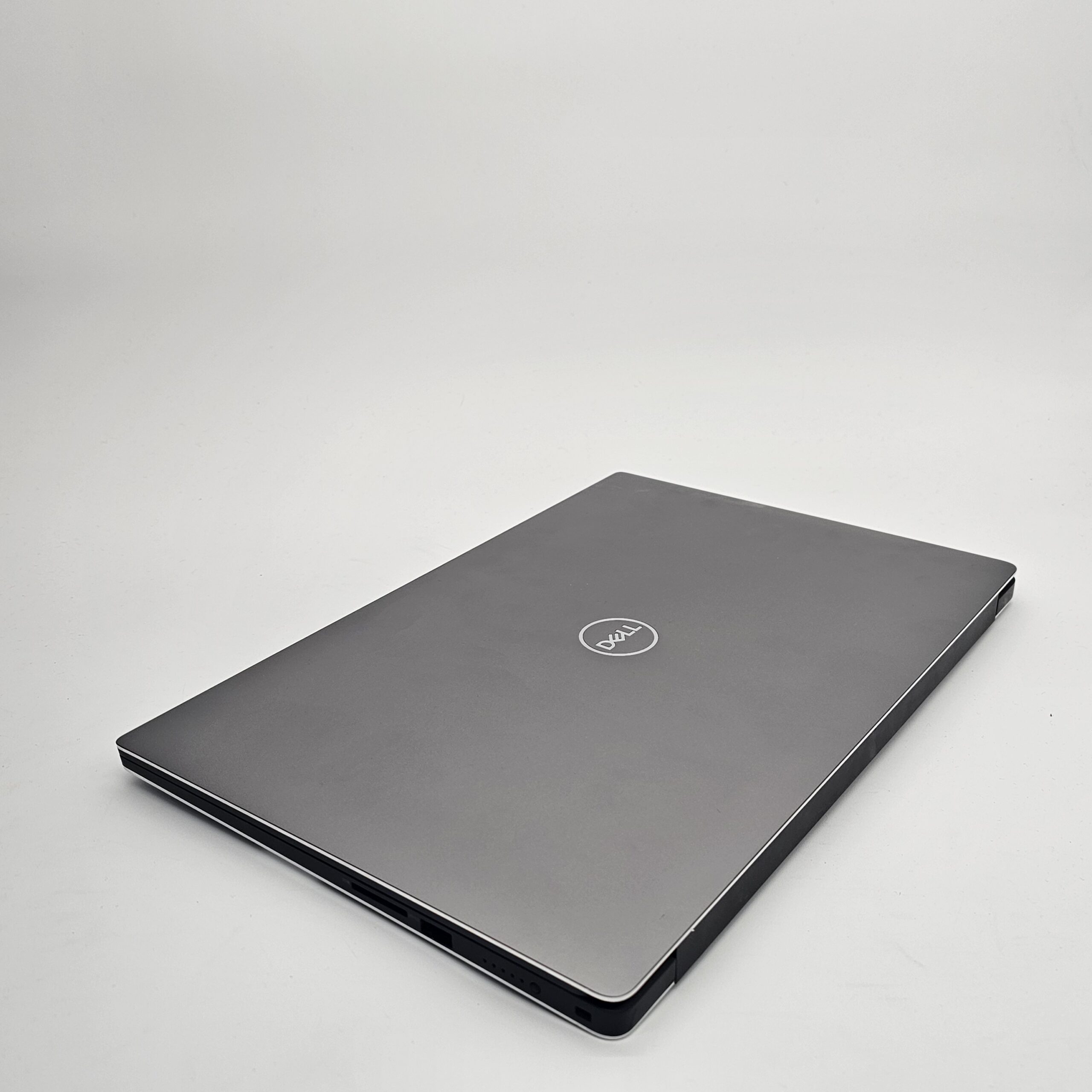 Dell Precision 15 5540 – 15.6
